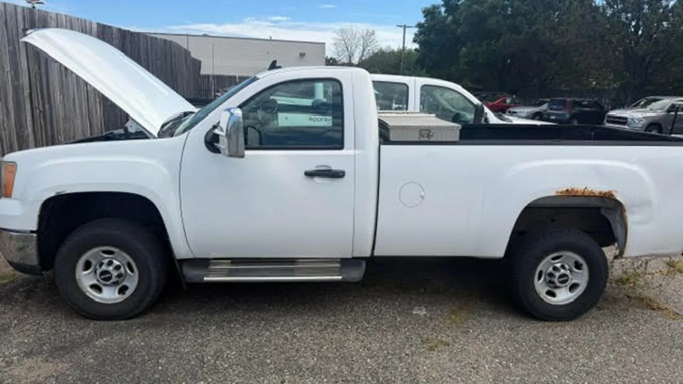 2009 Chevy Silverado 4x4 2500 Pick Up
