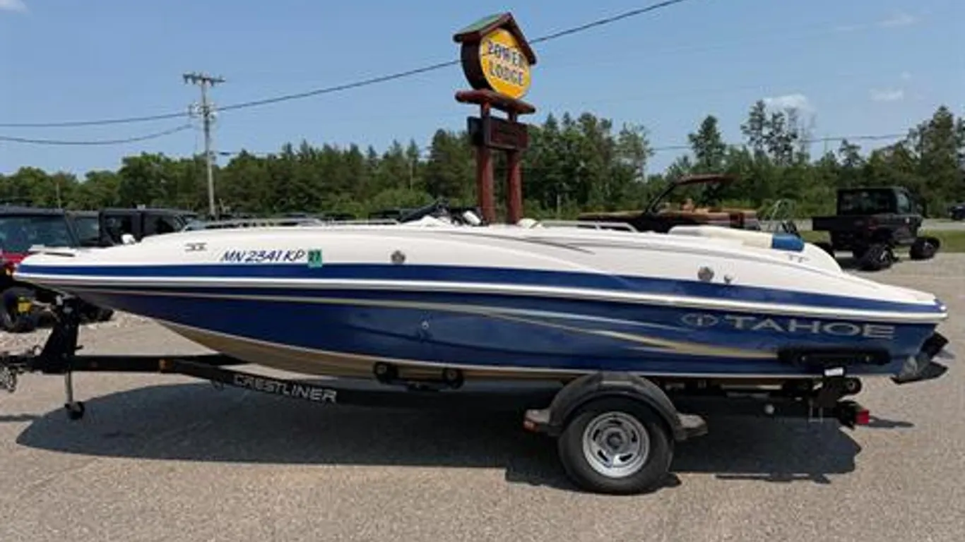 2010 Tahoe 215 XI Boat
