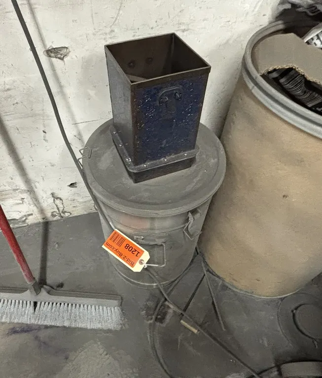 Stainless Dust Can