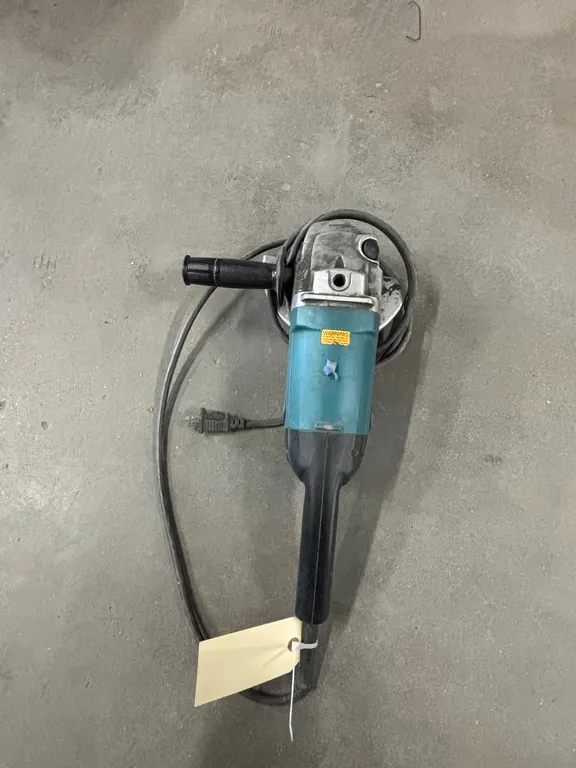 Makita Corded 7" Side Grinder