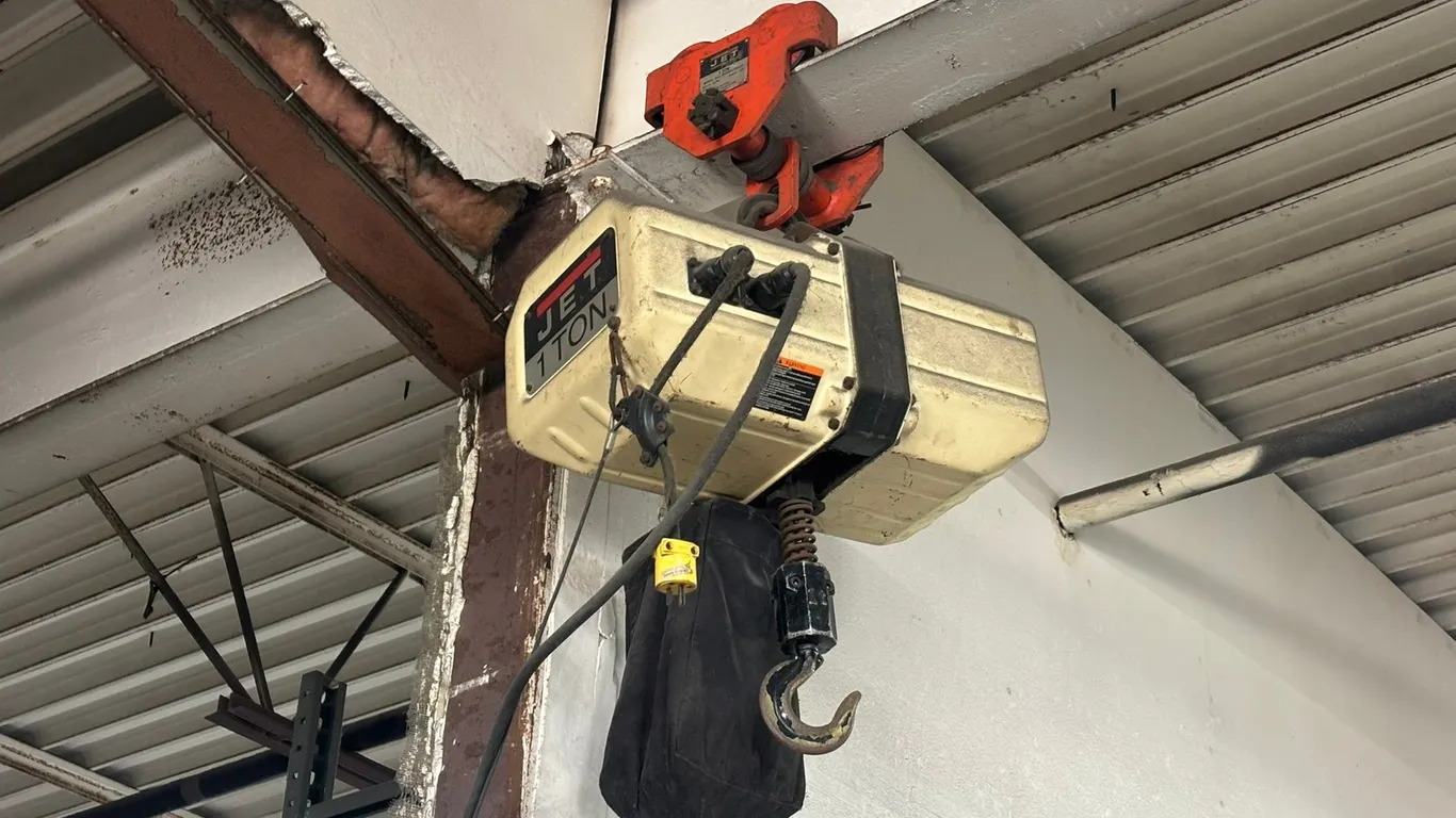 Jet 1 Ton Crane Hoist with rollers