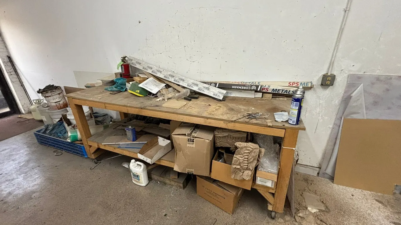Wooden Work Bench