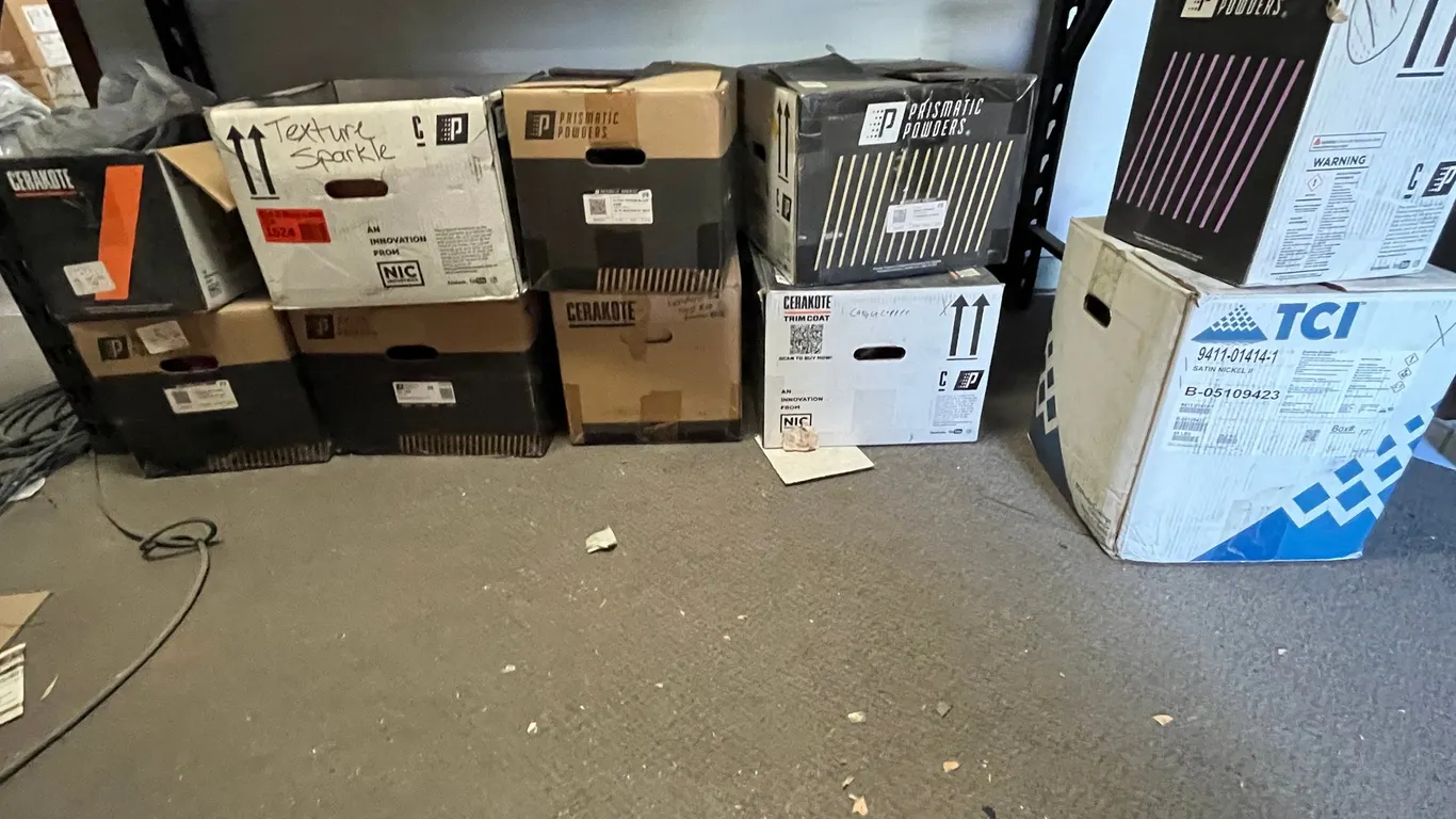 (10 Partial Containers of Powdercoat