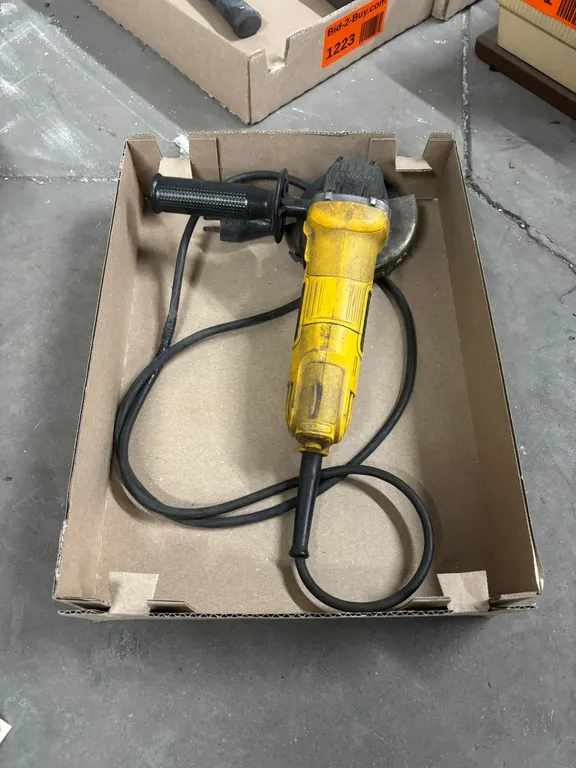 DeWalt Corded 4-1/2" Angle Grinder