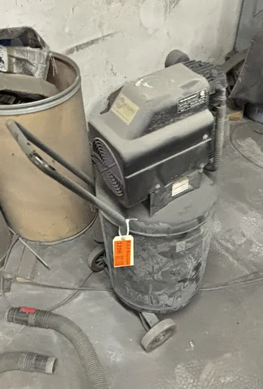 Central Pneumatic Air Compressor