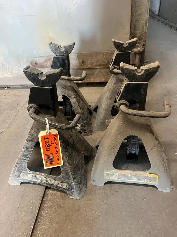 (4) Larin 6-Ton Jack Stands