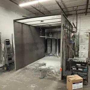 Spray Booth with Ventilation