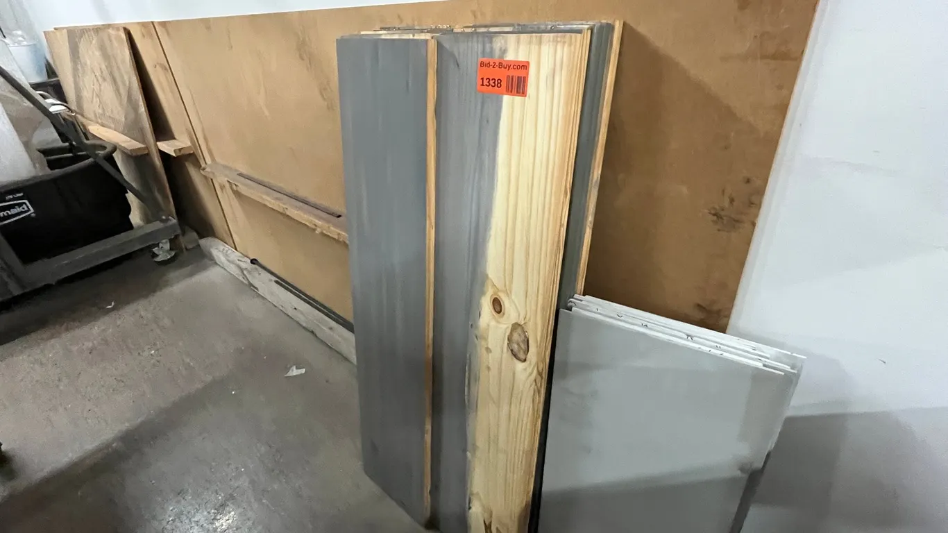 (11) Stair Treads