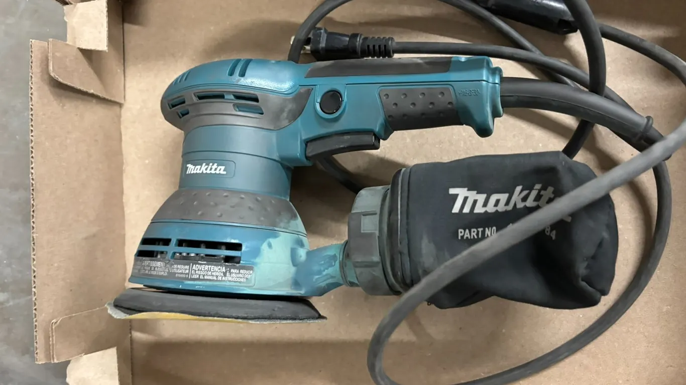 Makita 5" Corded Orbit Sanders