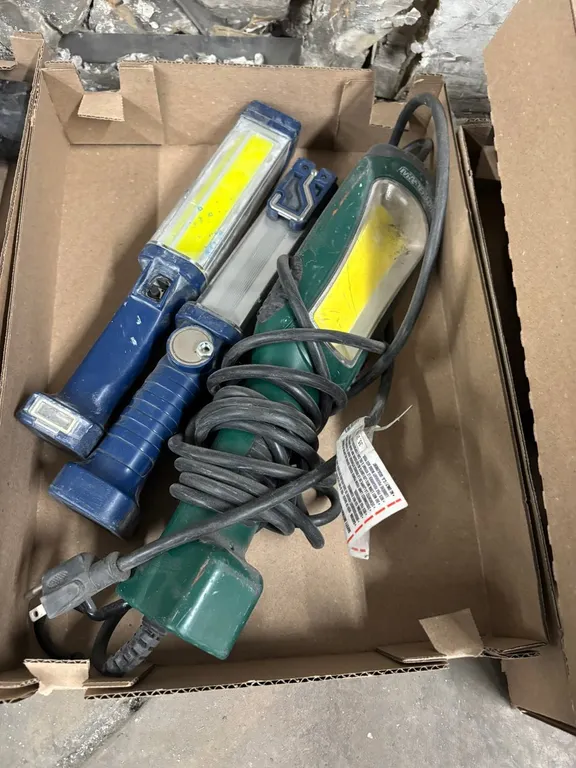 (3) Hand Lights
