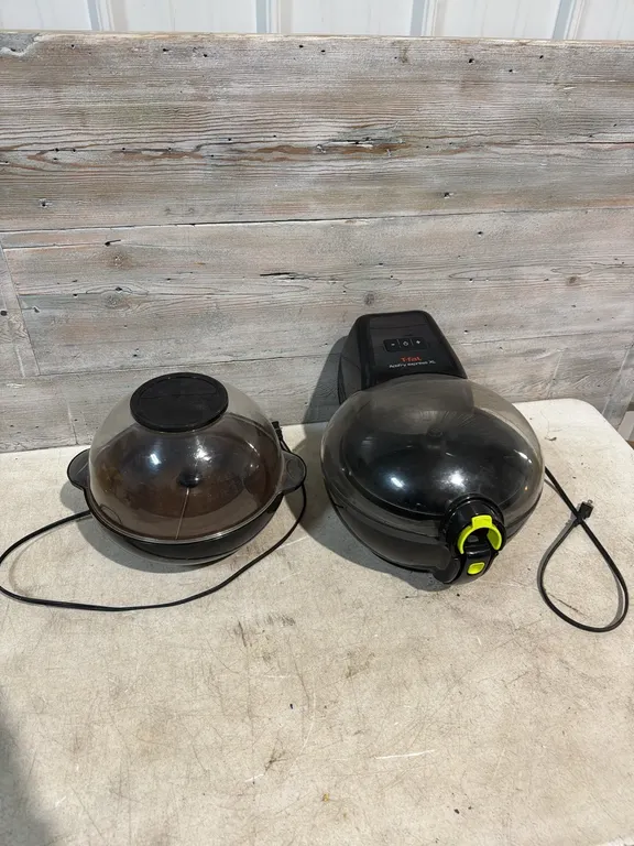 Airfryer and popcorn maker