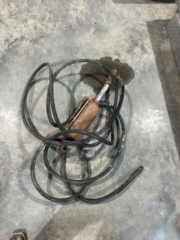 Hydraulic cylinder