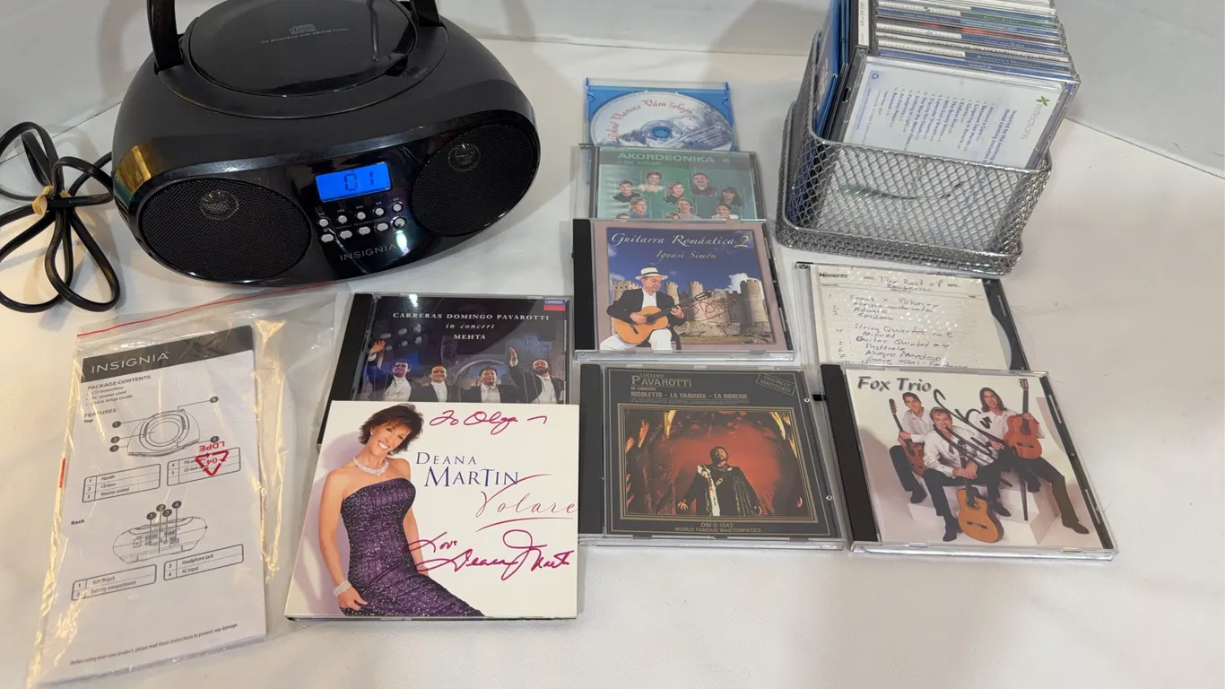 CD Boombox w/Tuner & CDs