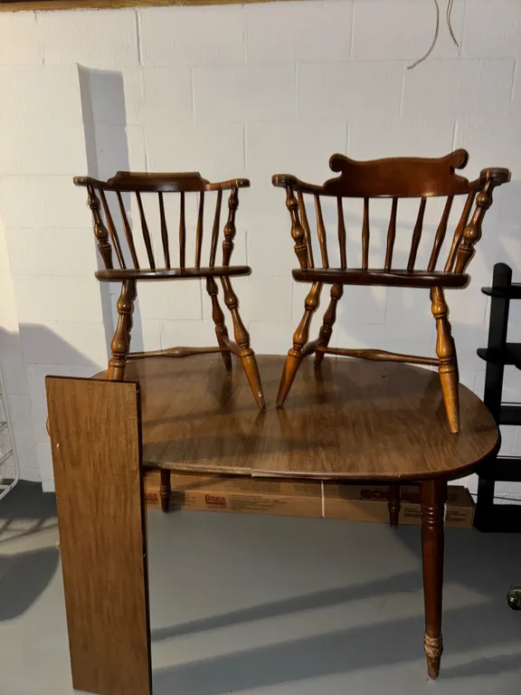 Colonial Dining Table & Chairs
