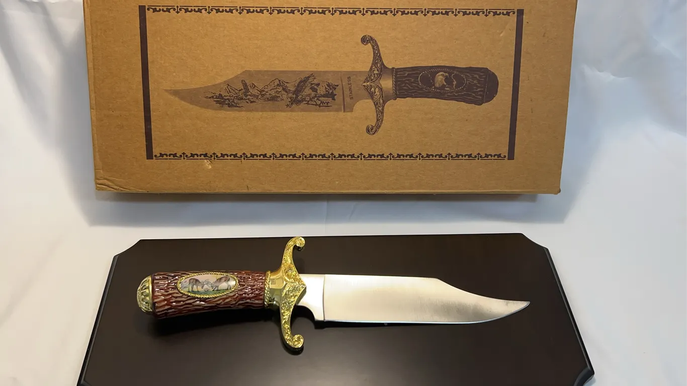 NIB Ornate Deer Hunting/Display Bowie Knife