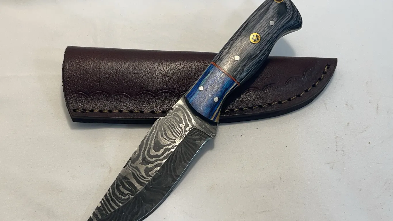 Custom Damascus Hunting Knives