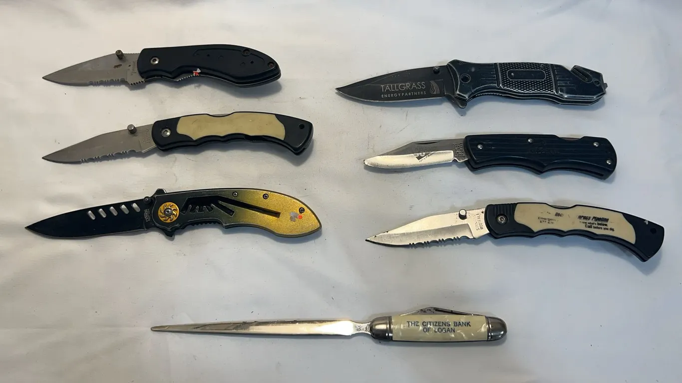 Pocket Knives & Letter Opener