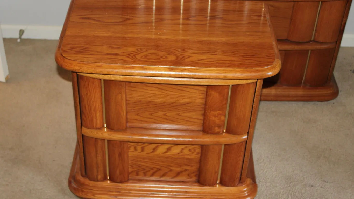 Oak Bedside Chest