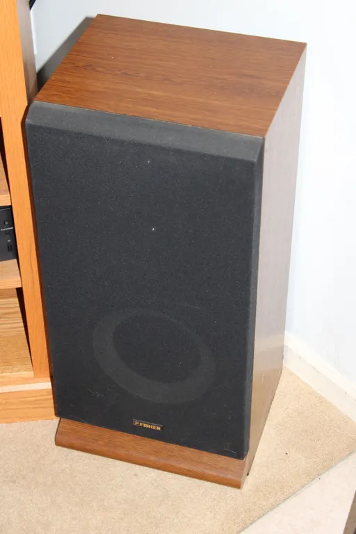 Fisher Speakers