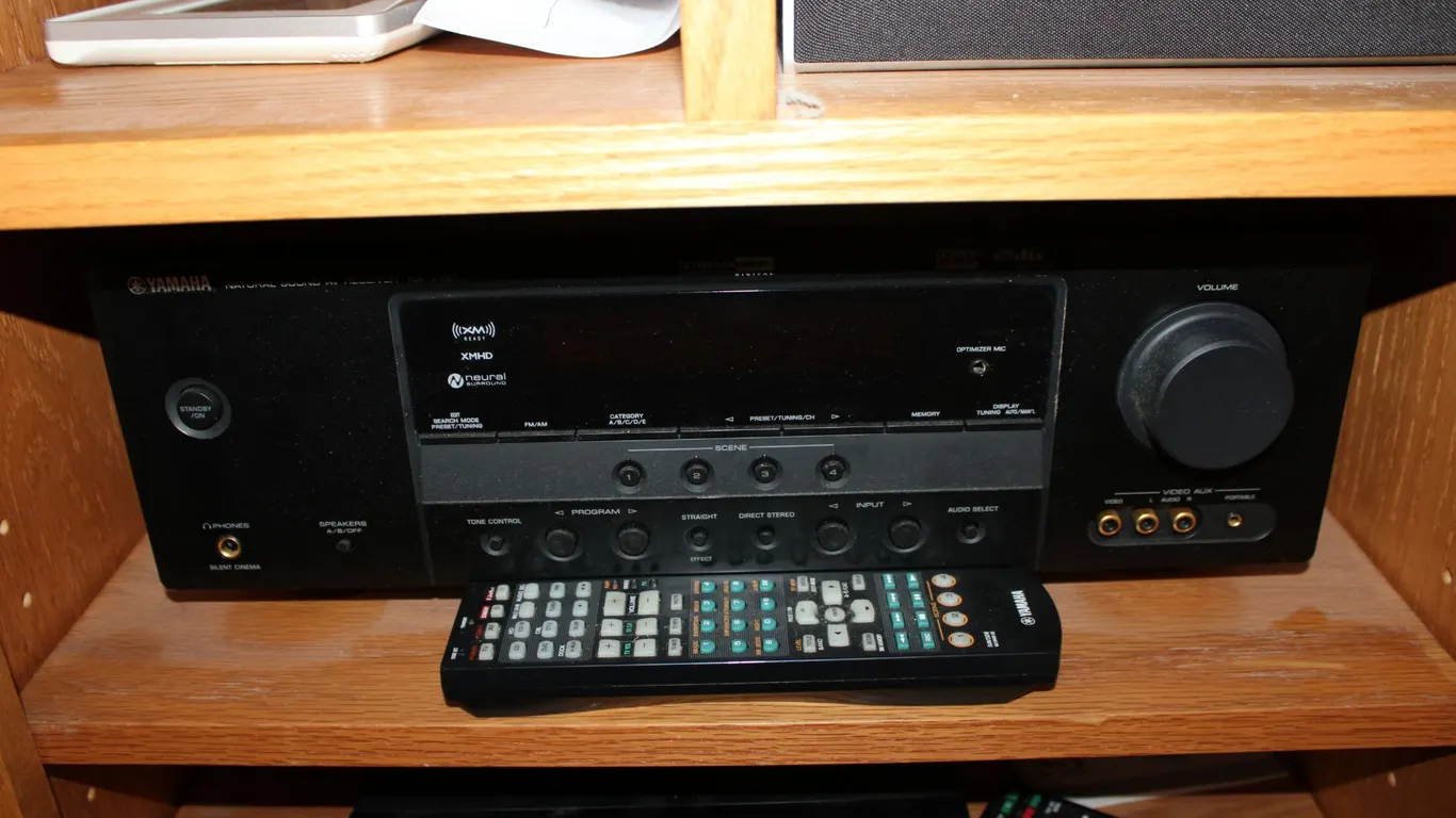 Yamaha AV Receiver