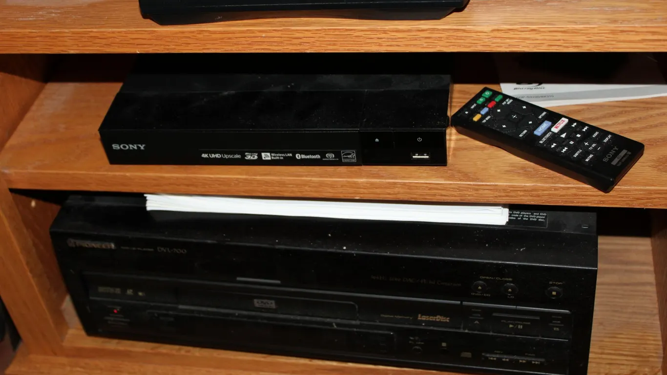Sony Blu-Ray & Pioneer Laser Disc Players