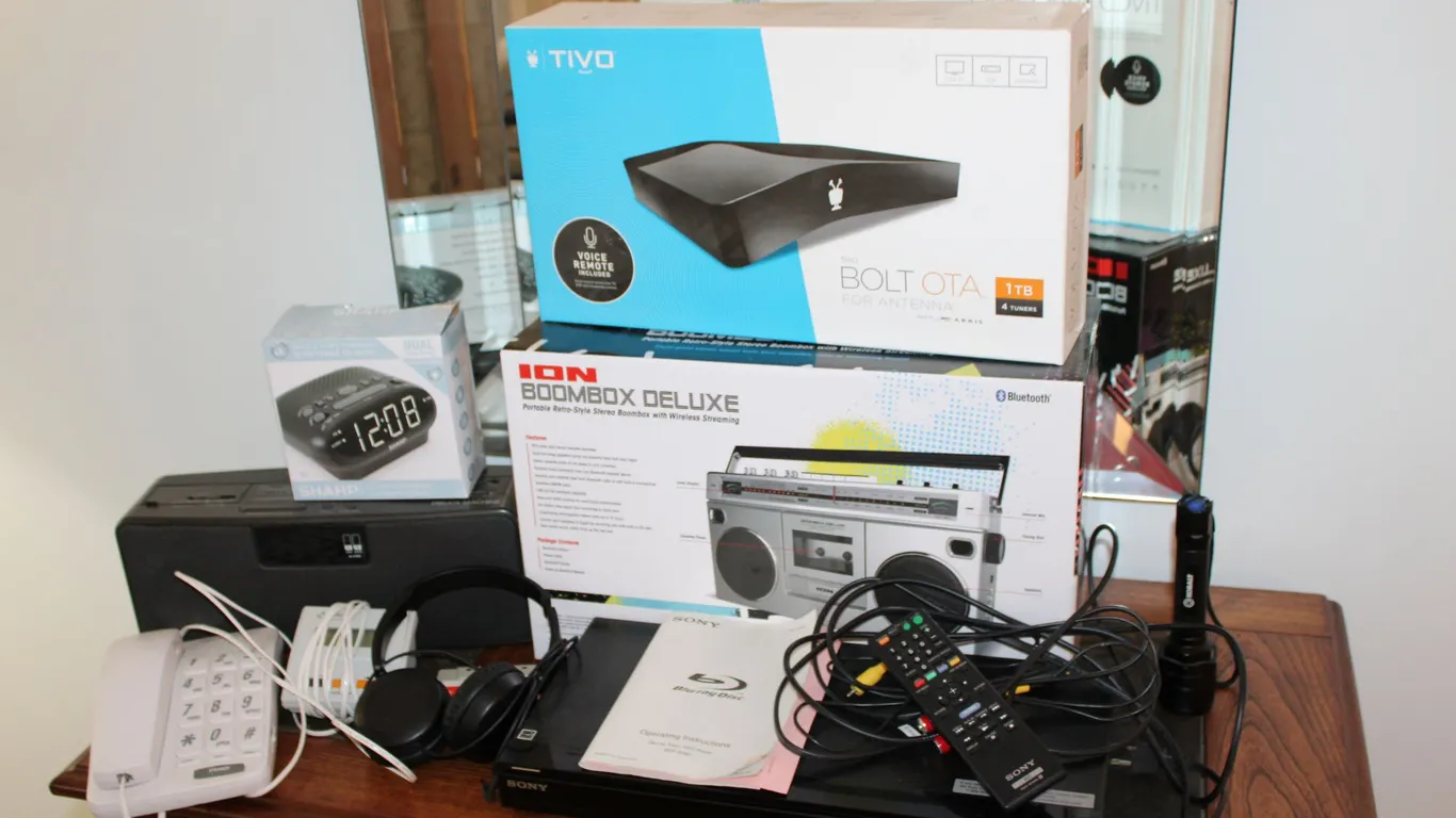 Electronics & Accessories