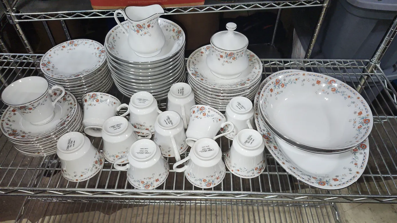 China Pearl Fine China Josephine Dishes 58 Pc