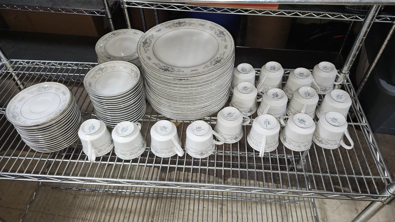 Vintage Fine Porcelain China Diane Japan Dish Set 80 Pc