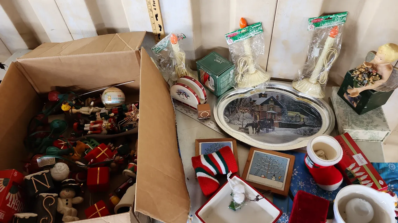 Christmas Decor, Ornaments, Napkin Holders, Decor Boxes, Tray, Etc.