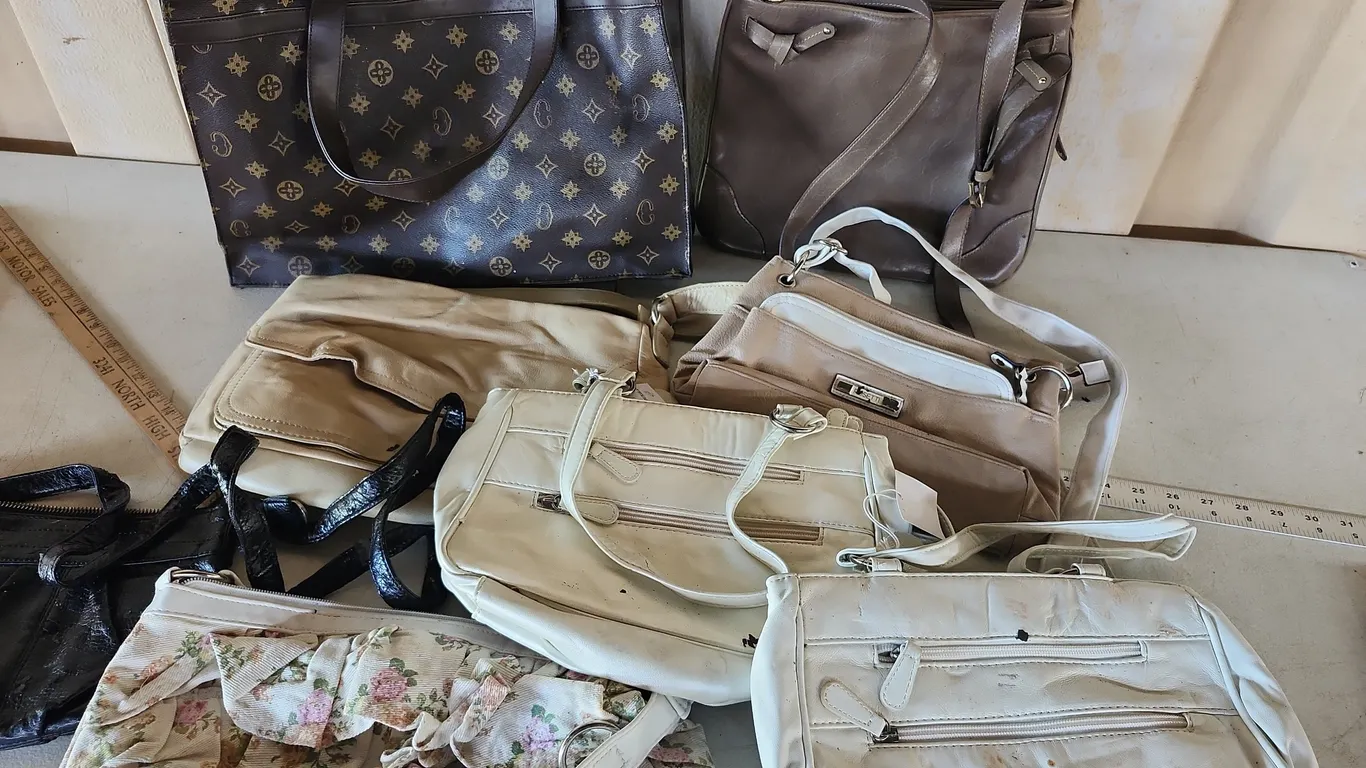 8 Assorted Purse, Some Have Damage