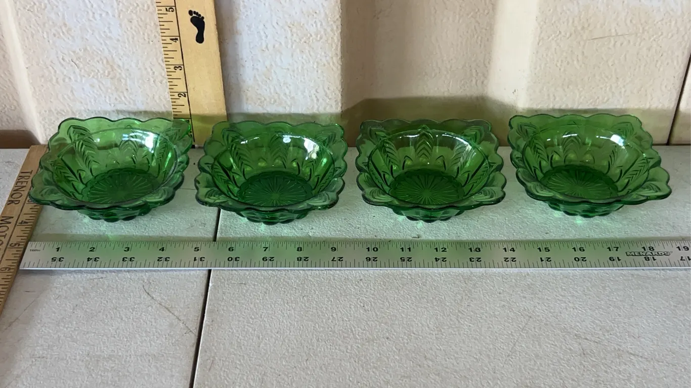 Vintage Emerald Green Florida (Herringbone/Fern) Fruit Bowls, Minor Chips