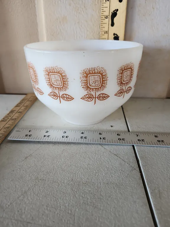 Vintage 1960s Federal Glass 1.5 Qt Brown Sunflower Pattern