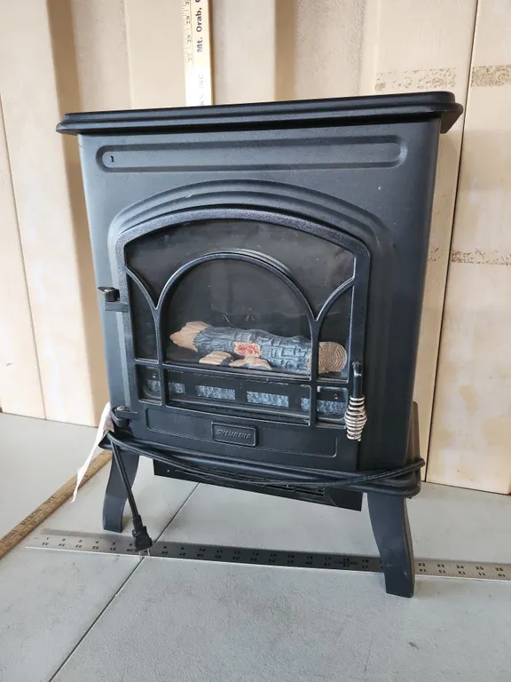 Electric Heater 17.5"X10"X23"