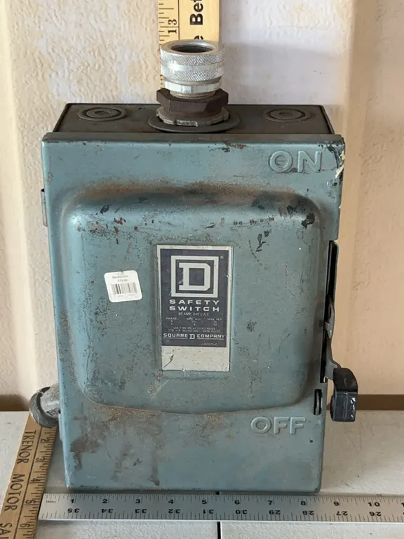 Square D Safety Switch 3 Phase Fused Service Disconnect 60 Amp