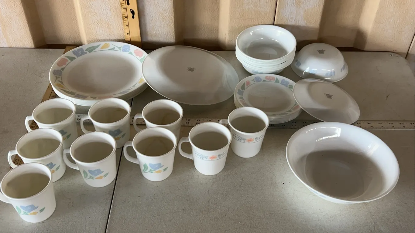 Corelle Dishes 33 Pc, 3 Patterns