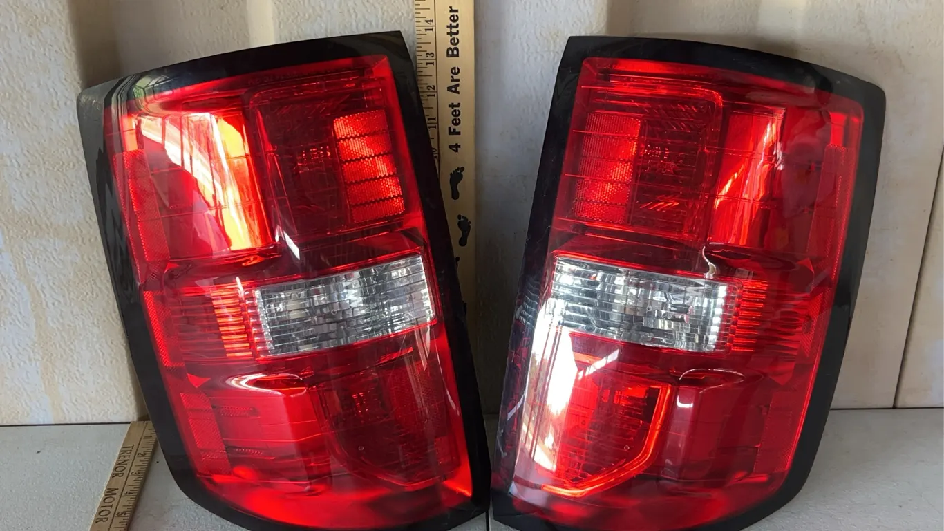 Used OEM GM Tail Lights For 2014-2018 GMC Sierra 1500