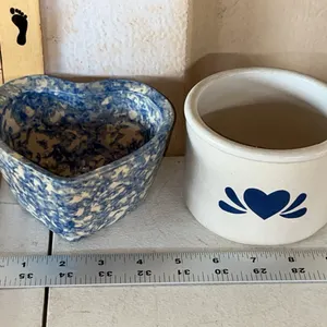 1990 Hand Made Signed Heart Crock & R.R.P. U.S.A. 1 Pt. Low Crock