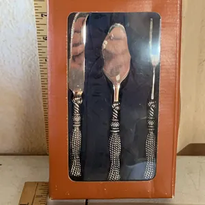 Silea 3 Pc Cheese Cutlery Set "Cartisane"