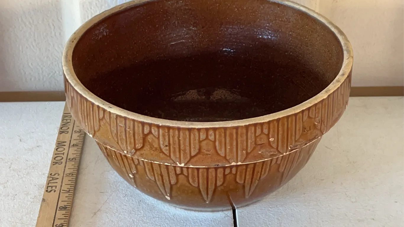Vintage U.S.A. Brown Glaze Crock Mixing Bowl Picket Fence Pattern 10.25"X5.25"