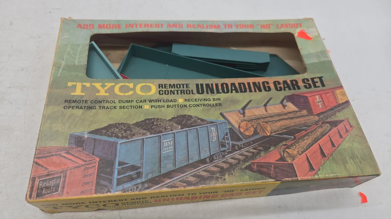 Vintage Tyco remote controlled unloading car set in original box