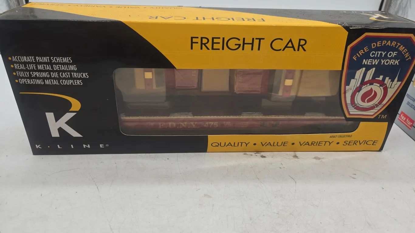 Vintage k line brand New York City fire department flat car with tow truck and suv new in box