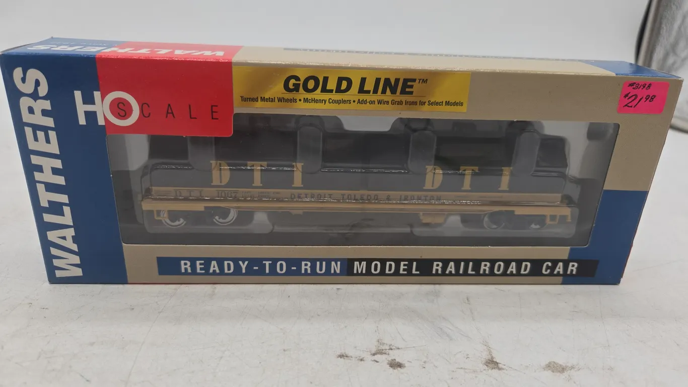 Vintage walthers brand Gold line HO scale DT and I coil car new in box