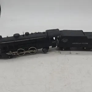 Vintage American flyer number 300 locomotive and reading lines tender