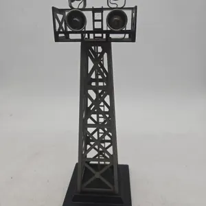 Vintage Lionel number 395 lighted flood light Tower