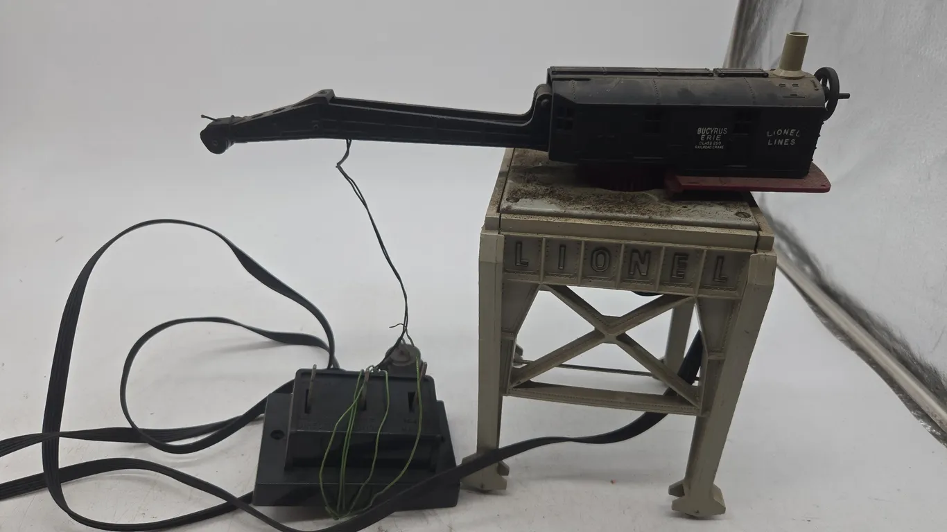 Vintage Lionel number 282 portal Gantry crane