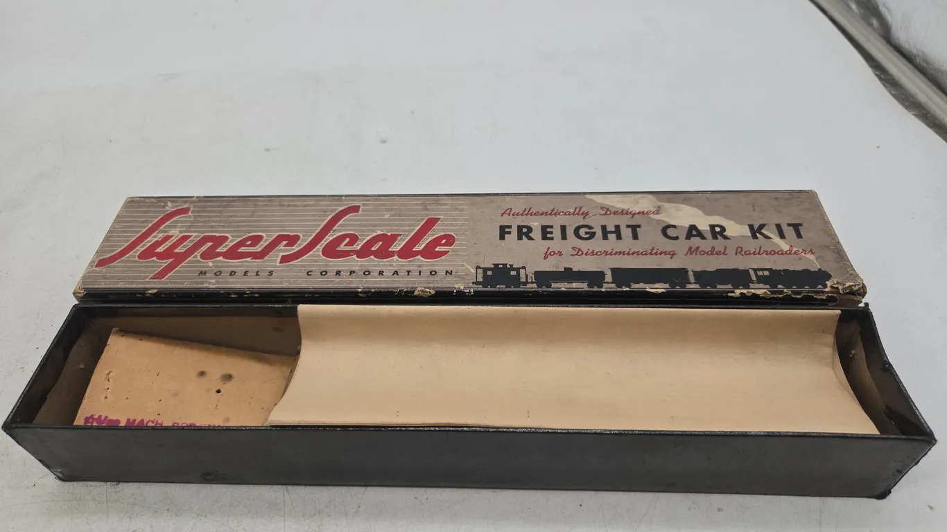 Vintage super scale freight car kit new and original box