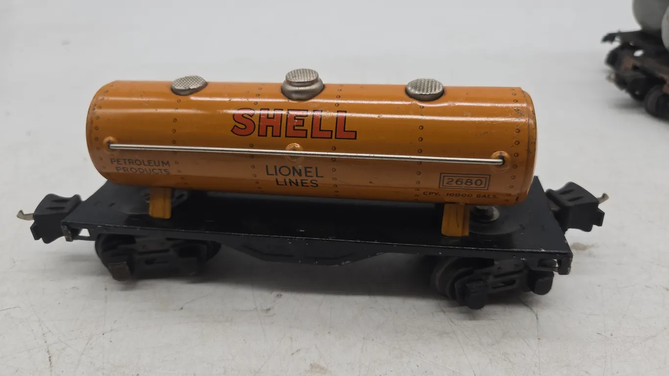 Vintage 1930s Lionel lines number 2680 Shell oil tanker car
