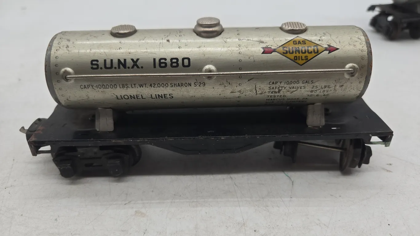 Vintage 1930s Lionel lines number 16 8 0 Sunoco gas tanker car