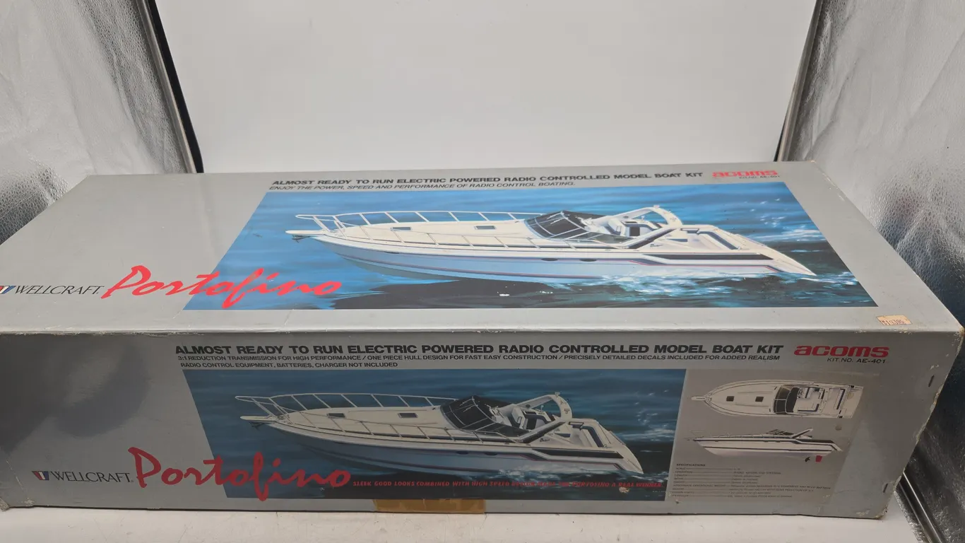 Vintage wellcraft portalino remote controlled boat new in box