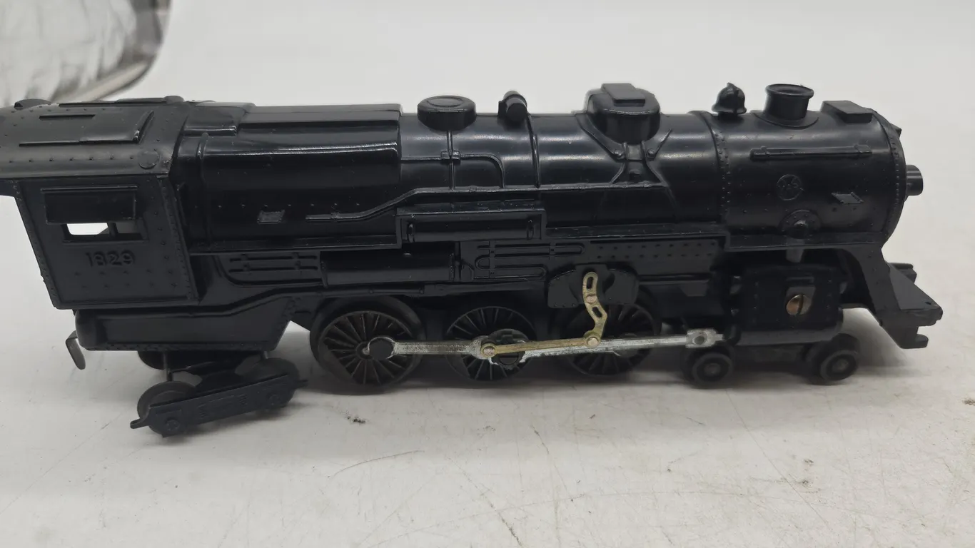 Vintage marxs Brand number 1829 steam engine locomotive